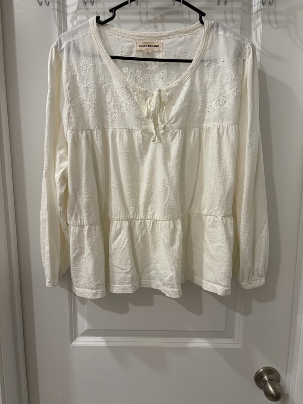 Lucky Brand Plus Size XXL, EUC, 
Long sleeve Cream Shirt with tiers